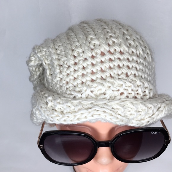 River Island Chunky Beany Pom Pom Hat Fall Winter - Picture 6 of 11